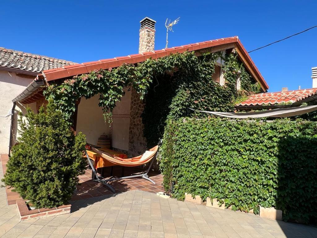 Casa Rural "Hazanas" Adanero Екстер'єр фото